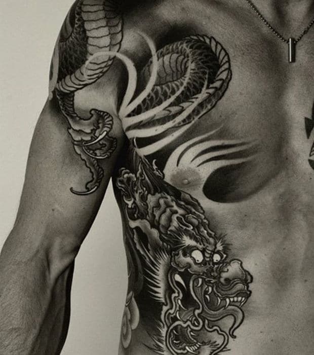 tatouage dragon homme