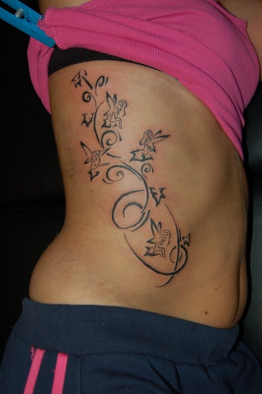 tatouage flanc femme