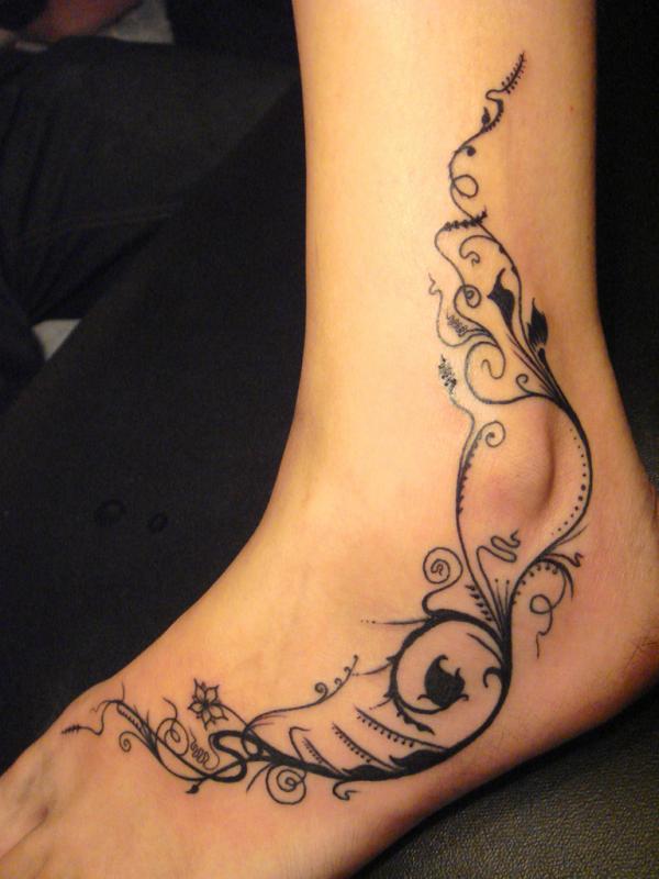 tatouage pied femme