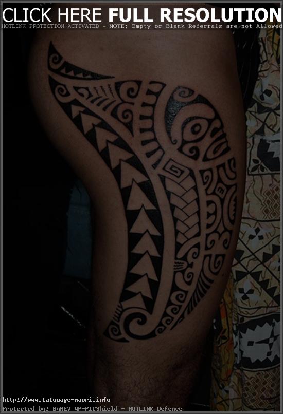 tatouage polynesien cuisse homme