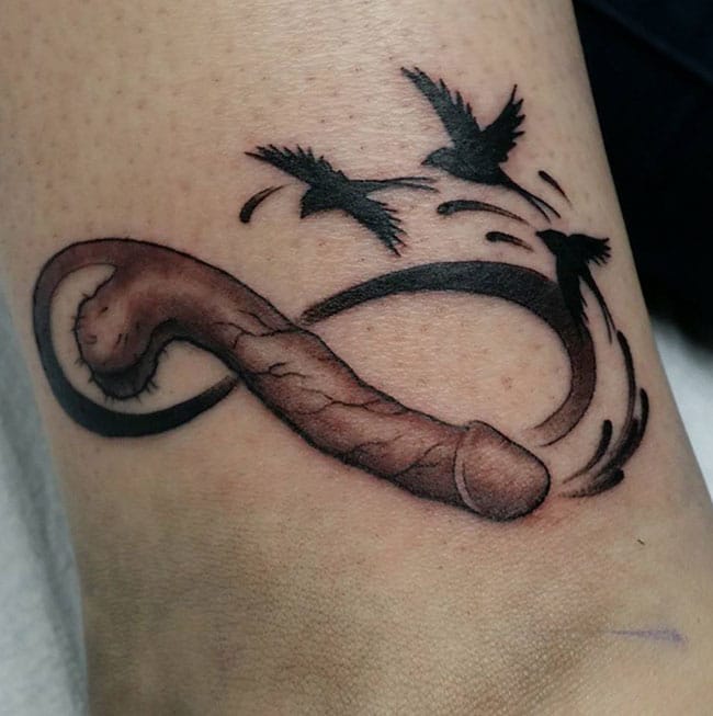 tatouage sexe femme