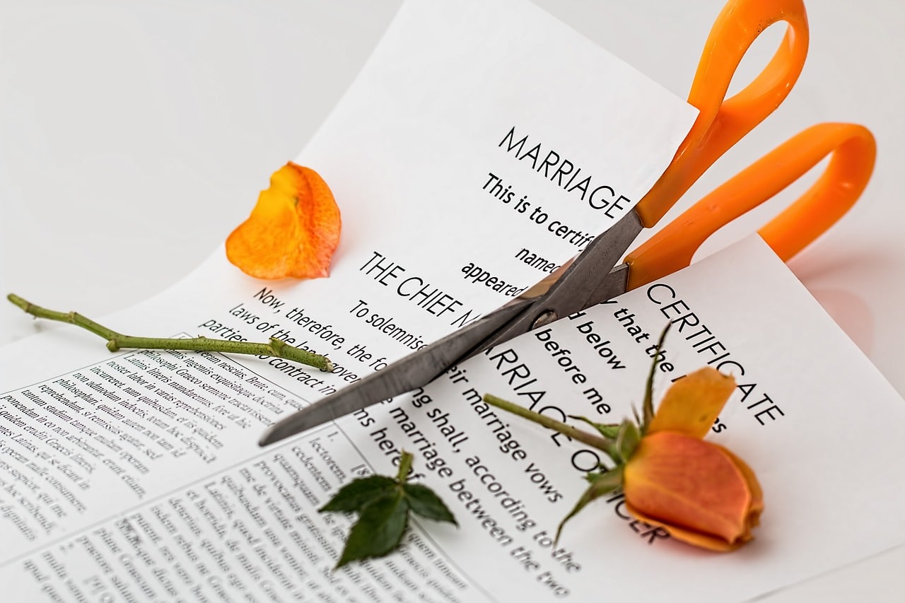 Divorce par consentement mutuel sans avocat : comment procéder ?
